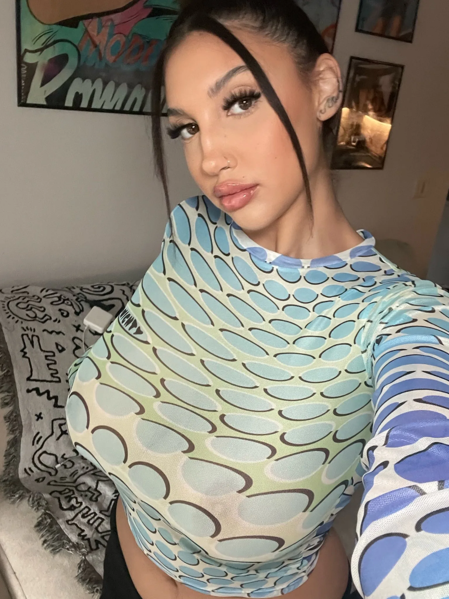 Delia - Escort London